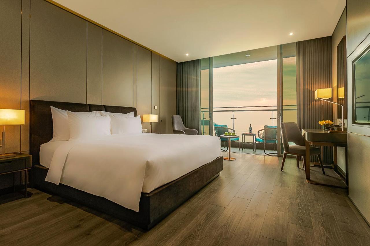 Le Sands Oceanfront Danang Hotel Экстерьер фото