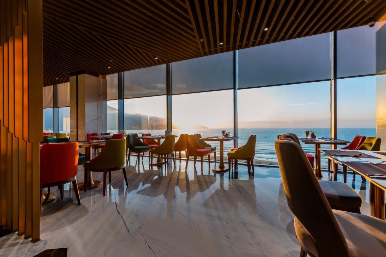 Le Sands Oceanfront Danang Hotel Экстерьер фото