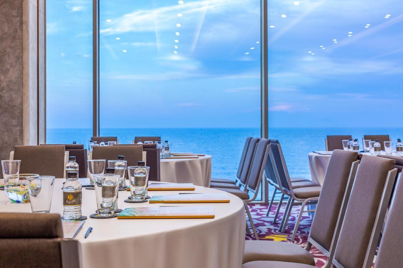 Le Sands Oceanfront Danang Hotel Экстерьер фото