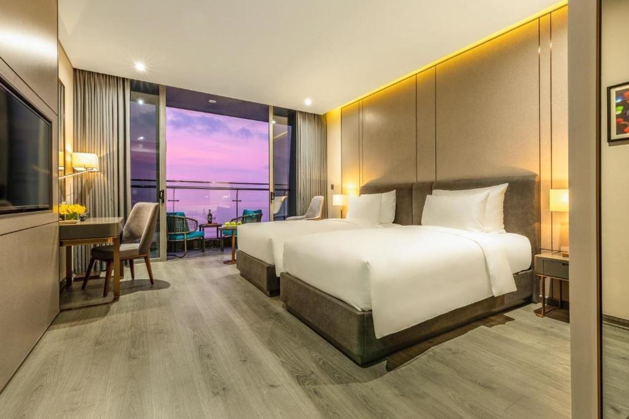 Le Sands Oceanfront Danang Hotel Экстерьер фото