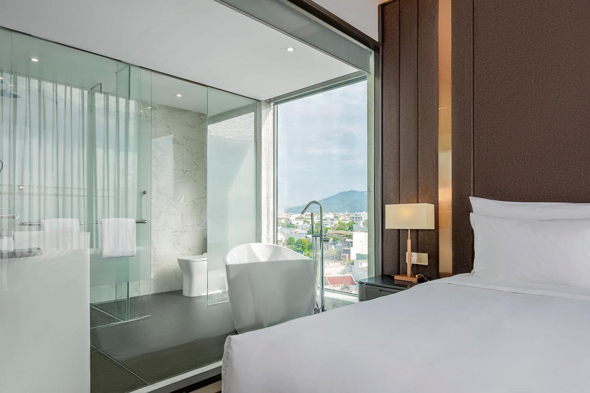 Le Sands Oceanfront Danang Hotel Экстерьер фото